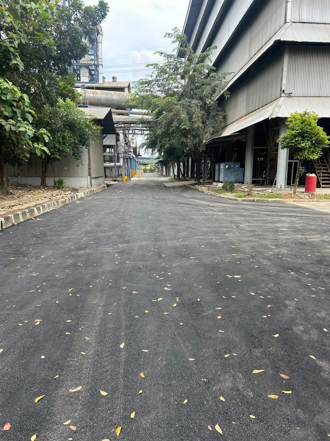Pengaspalan di PT Belawan Deli